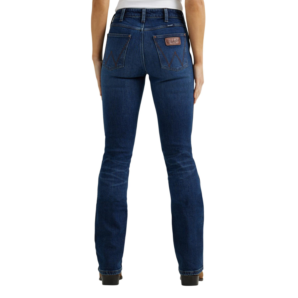 Women's Wrangler Retro High Rise Boot Cut Jean Bailey 34 leg