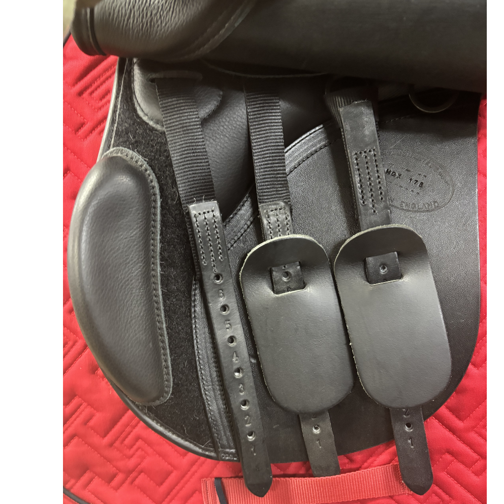 Kent & Master Saddle Cob GP 17.5" BLACK