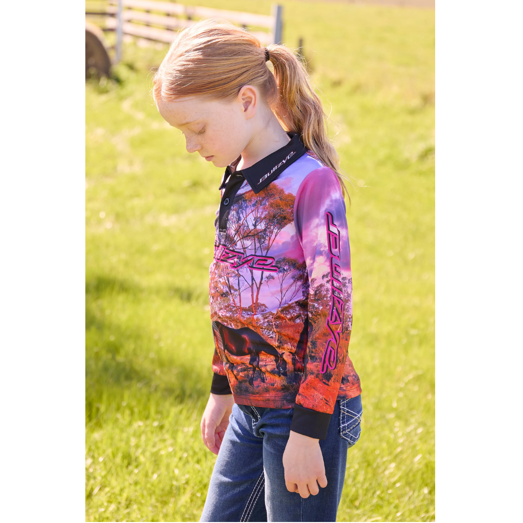 Bullzye Girls Grazing Horse LS Tee