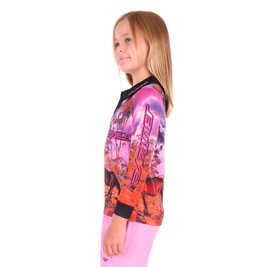 Bullzye Girls Grazing Horse LS Tee