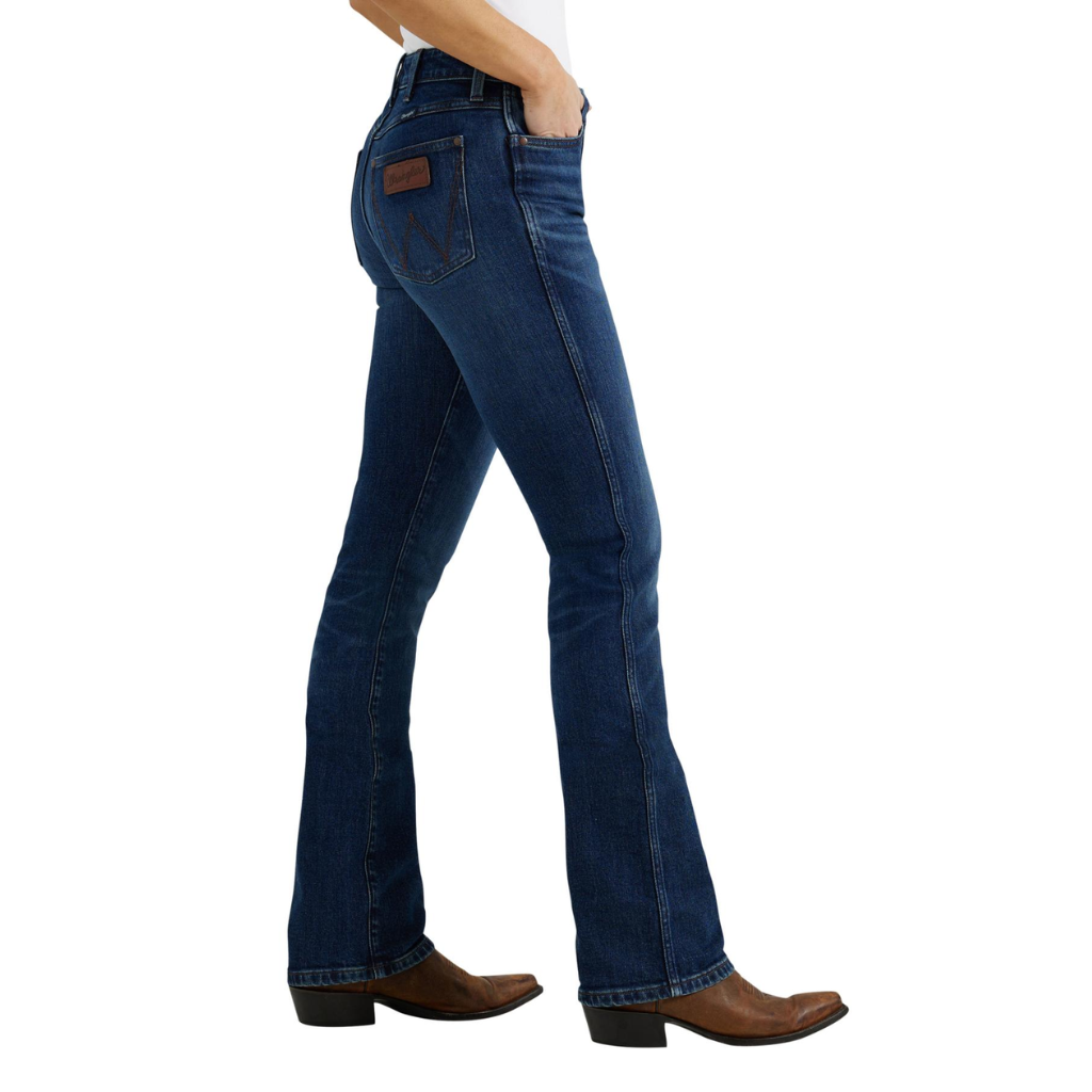 Women's Retro High Rise Boot Cut Jean Bailey 32 leg