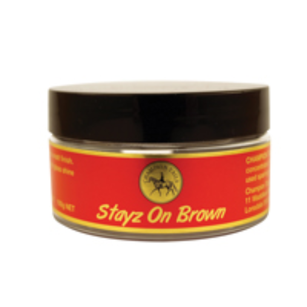 Champion Tails Highlight Make-up stayz on Brown